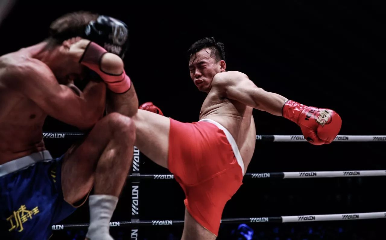 随机Scout巅峰对决,C罗与80激战澳大利亚队分钟,战术调整胜负难料!